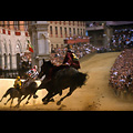 Siena - Palio, la corsa in piazza del Campo